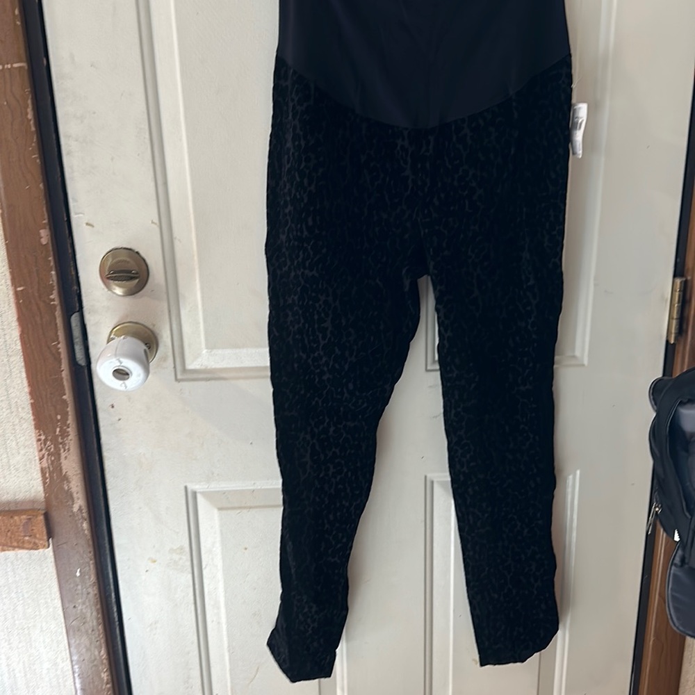 OLD NAVY MATERNITY FLOCKED PANTS: BLACK: NWT: SZ LARGE